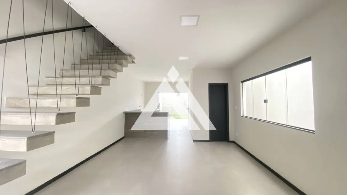 Casa com 3 quartos à venda, 145m2 em Feira De Santana - BA - imagem 2 Foto 2 de Casa com 3 quartos à venda, 145m2 em Feira De Santana - BA