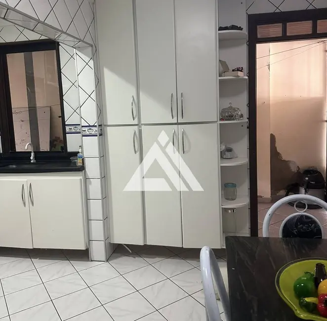 Foto 8 de Casa com 5 quartos à venda, 170m2 em Feira De Santana - BA