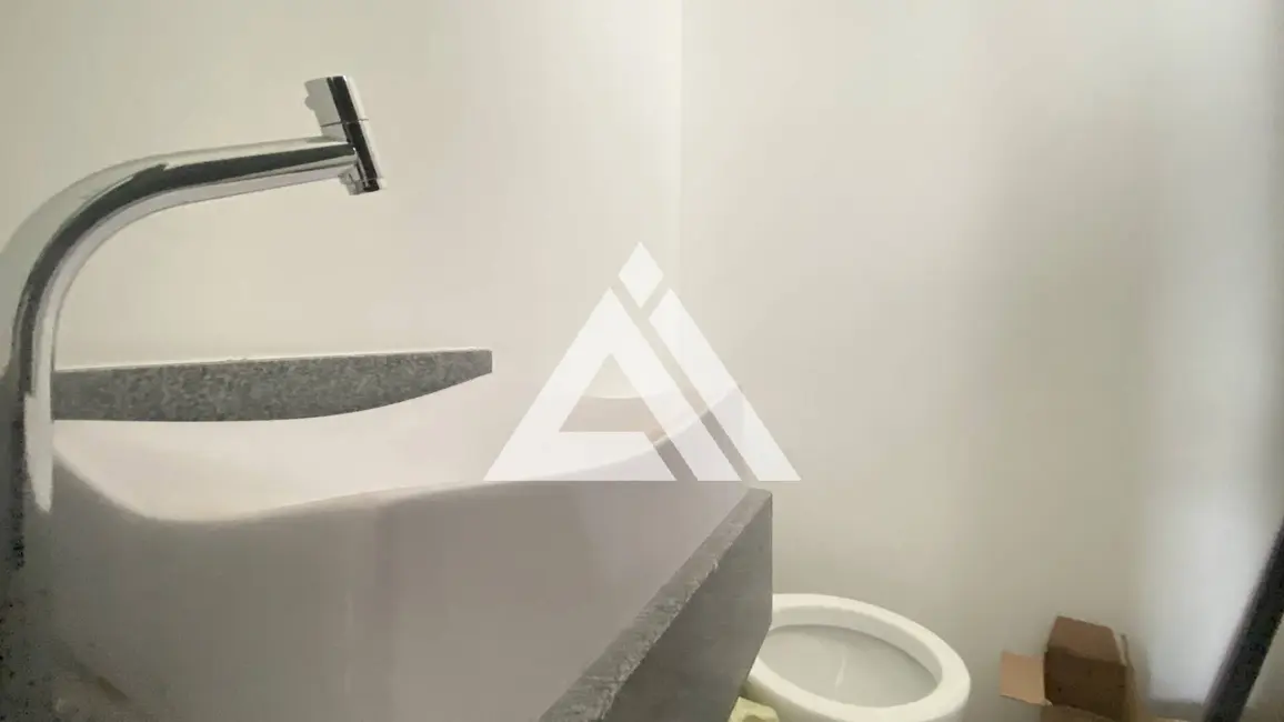 Foto 6 de Casa com 3 quartos para alugar, 145m2 em Feira De Santana - BA