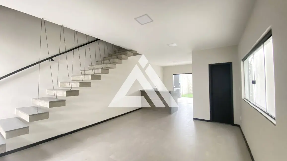 Foto 4 de Casa com 3 quartos para alugar, 145m2 em Feira De Santana - BA