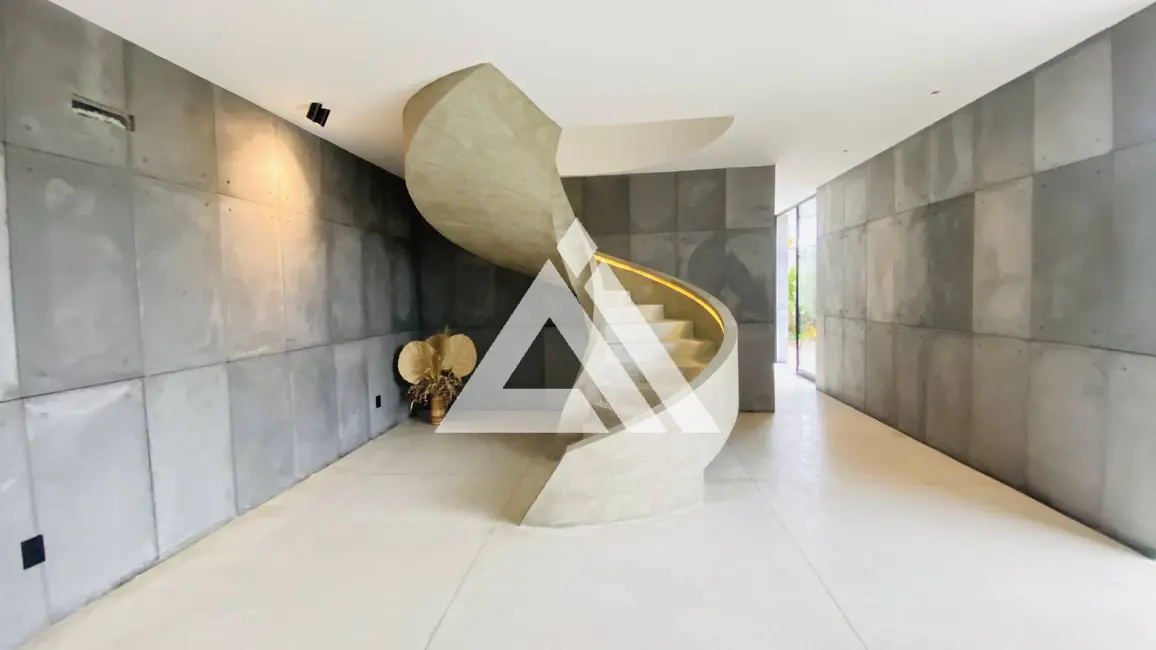Foto 4 de Casa com 3 quartos para alugar, 300m2 em Feira De Santana - BA