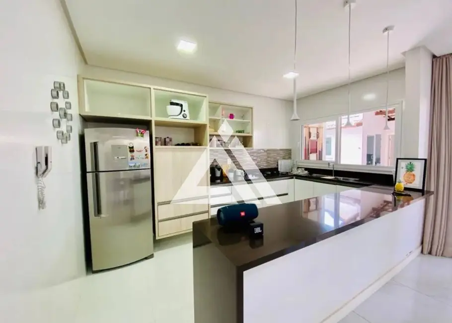 Foto 6 de Casa de Condomínio com 4 quartos para alugar, 348m2 em Feira De Santana - BA