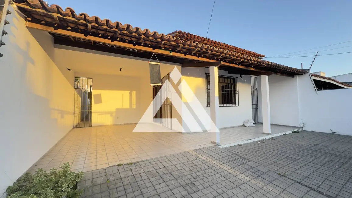 Foto 1 de Casa com 3 quartos para alugar, 300m2 em Feira De Santana - BA