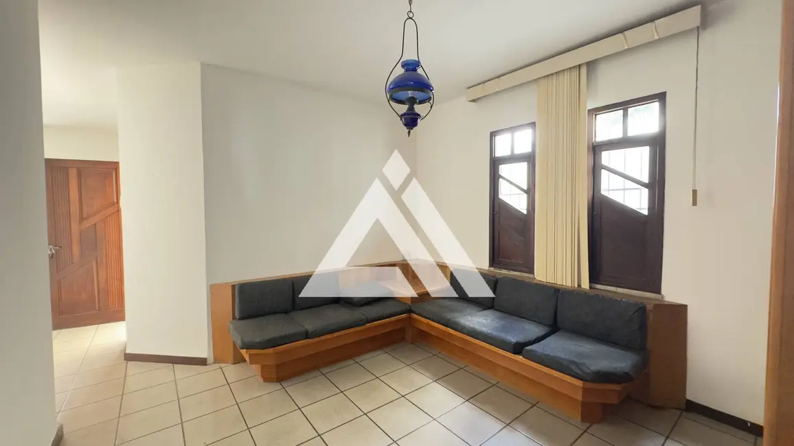 Foto 8 de Casa com 3 quartos para alugar, 300m2 em Feira De Santana - BA