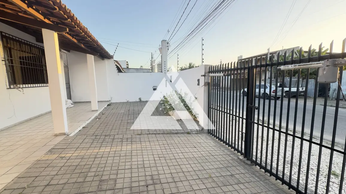 Foto 3 de Casa com 3 quartos para alugar, 300m2 em Feira De Santana - BA