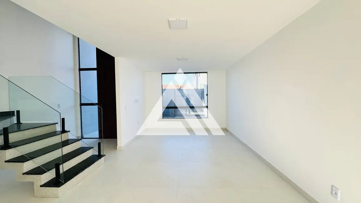 Foto 4 de Casa com 3 quartos à venda, 176m2 em Feira De Santana - BA