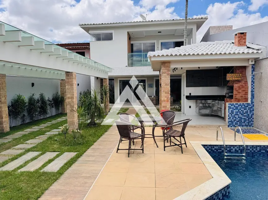 Foto 1 de Casa com 4 quartos à venda, 300m2 em Feira De Santana - BA