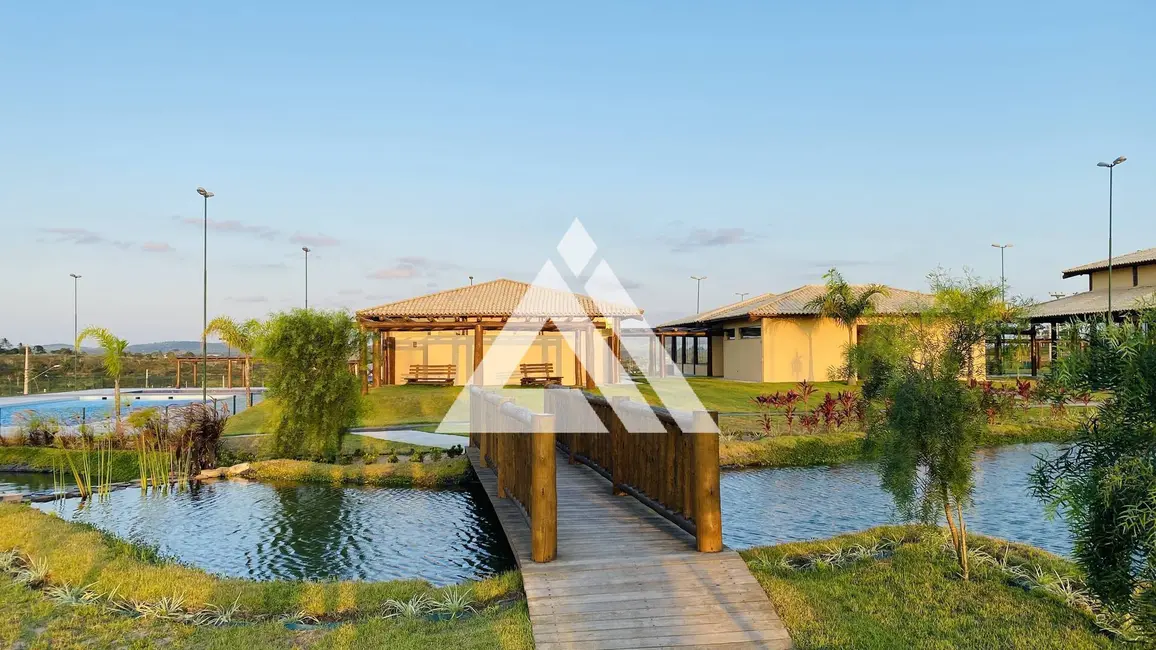 Foto 4 de Terreno / Lote à venda, 311m2 em Feira De Santana - BA