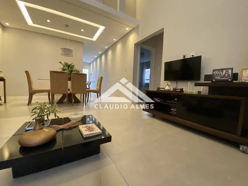 Casa de Condomínio com 2 quartos à venda, 140m2 em Feira De Santana - BA - imagem 4 Foto 4 de Casa de Condomínio com 2 quartos à venda, 140m2 em Feira De Santana - BA