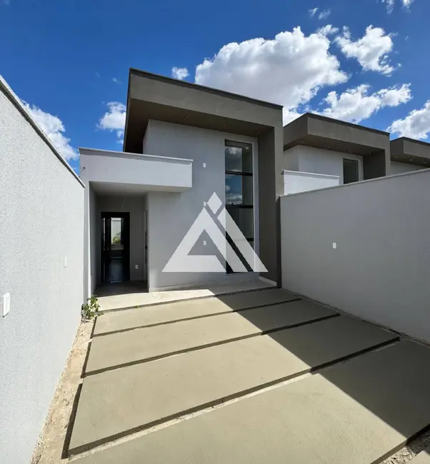 Foto 1 de Casa com 3 quartos à venda, 85m2 em Feira De Santana - BA