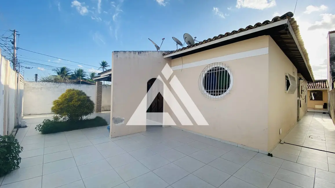 Casa com 4 quartos à venda, 200m2 em Feira De Santana - BA - imagem 6 Foto 6 de Casa com 4 quartos à venda, 200m2 em Feira De Santana - BA