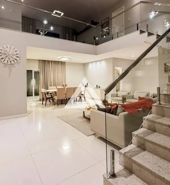 Foto 3 de Casa de Condomínio com 3 quartos à venda, 368m2 em Feira De Santana - BA