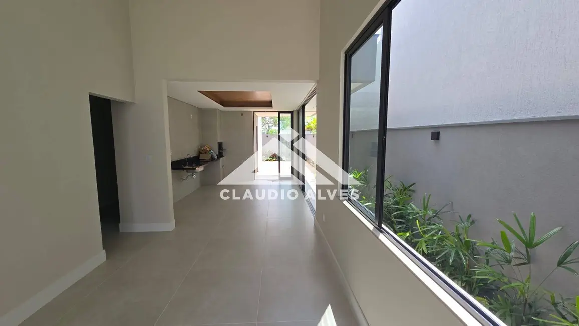Foto 4 de Casa de Condomínio com 3 quartos à venda, 302m2 em Feira De Santana - BA