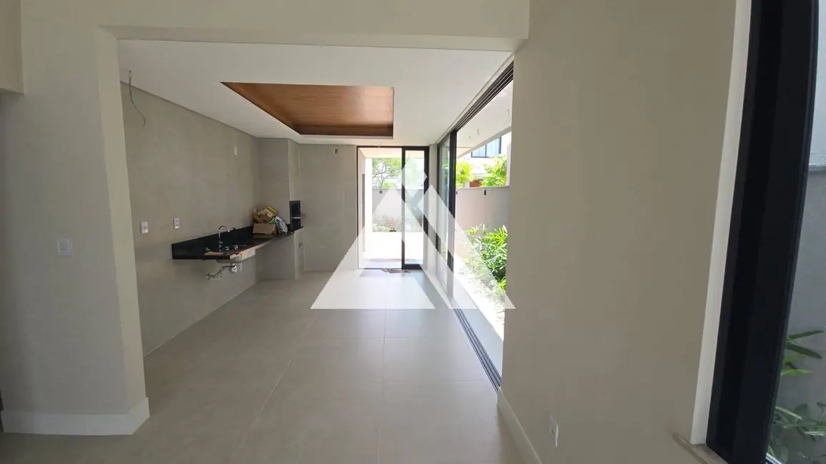 Foto 5 de Casa de Condomínio com 3 quartos à venda, 302m2 em Feira De Santana - BA