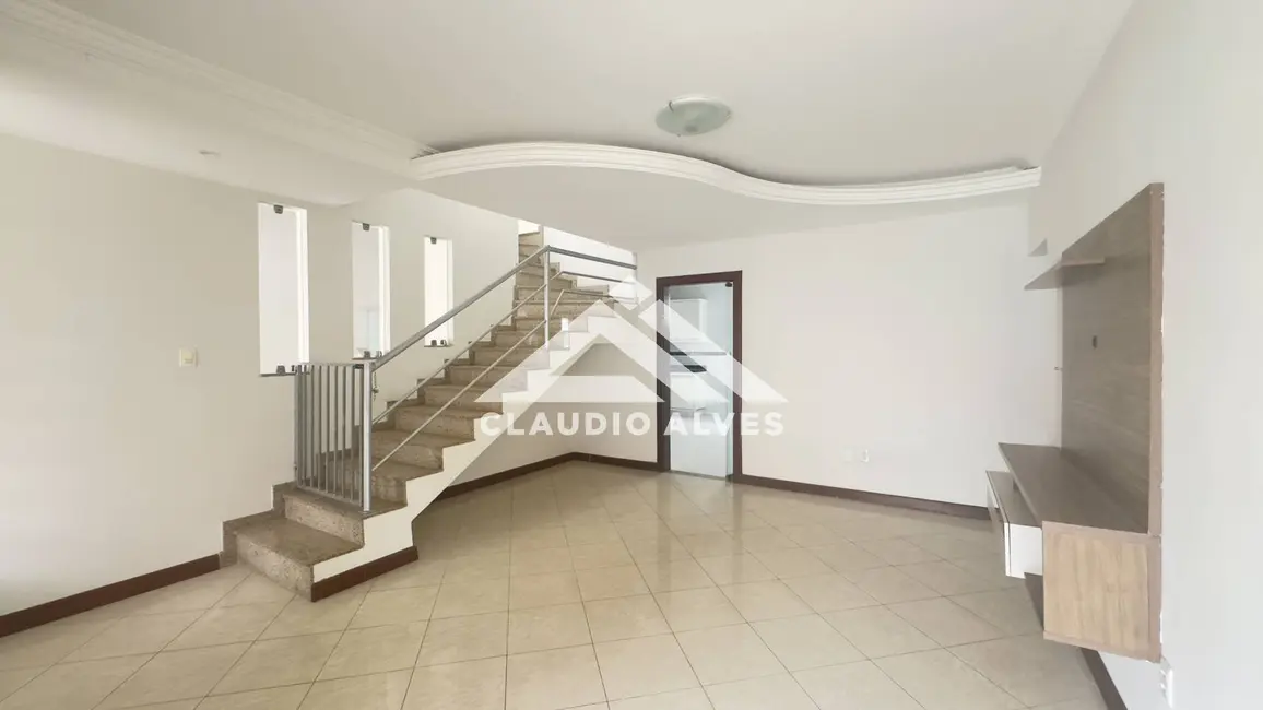 Foto 7 de Casa de Condomínio com 4 quartos à venda, 321m2 em Feira De Santana - BA