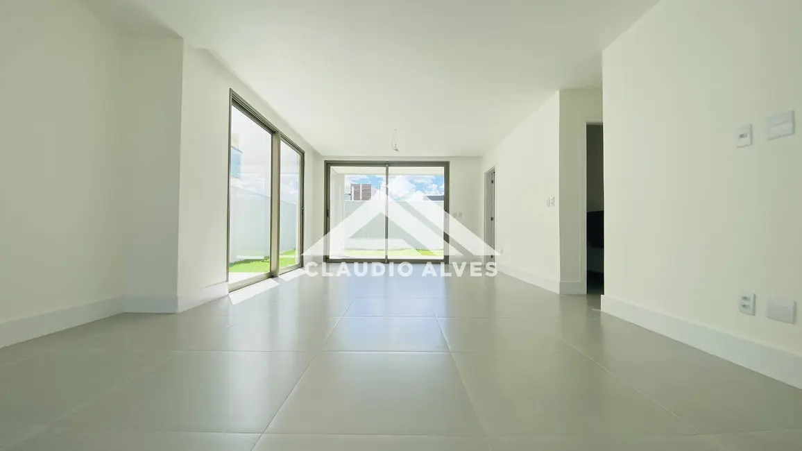 Foto 6 de Casa de Condomínio com 4 quartos à venda, 225m2 em Feira De Santana - BA