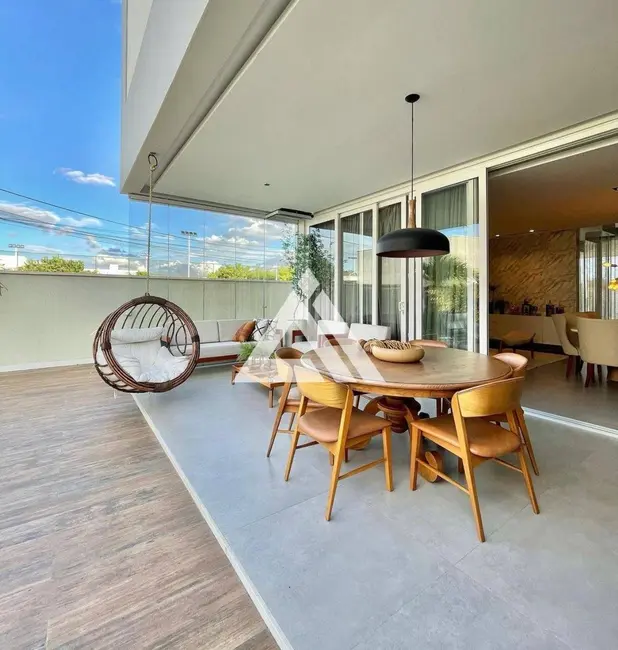 Foto 5 de Casa de Condomínio com 4 quartos para alugar, 372m2 em Feira De Santana - BA