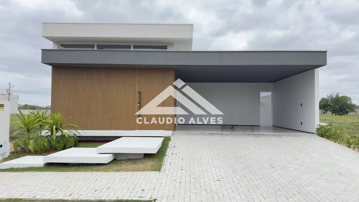 Casa de Condomínio com 3 quartos à venda, 302m2 em Feira De Santana - BA - imagem 1 Foto 1 de Casa de Condomínio com 3 quartos à venda, 302m2 em Feira De Santana - BA