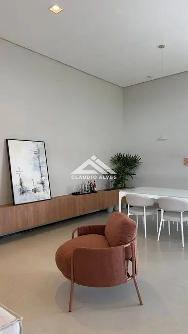 Casa de Condomínio com 3 quartos à venda, 302m2 em Feira De Santana - BA - imagem 5 Foto 5 de Casa de Condomínio com 3 quartos à venda, 302m2 em Feira De Santana - BA