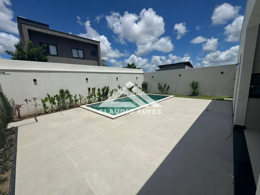 Casa de Condomínio com 3 quartos à venda, 311m2 em Feira De Santana - BA - imagem 9 Foto 9 de Casa de Condomínio com 3 quartos à venda, 311m2 em Feira De Santana - BA