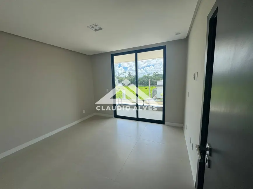 Casa de Condomínio com 3 quartos à venda, 311m2 em Feira De Santana - BA - imagem 4 Foto 4 de Casa de Condomínio com 3 quartos à venda, 311m2 em Feira De Santana - BA