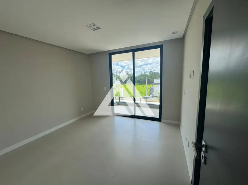 Foto 4 de Casa de Condomínio com 3 quartos à venda, 311m2 em Feira De Santana - BA