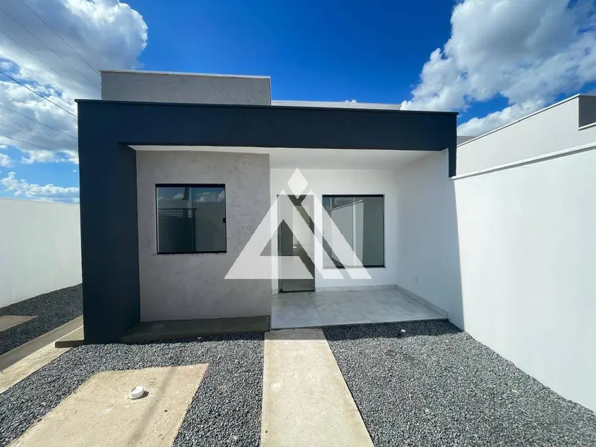 Casa com 2 quartos à venda, 125m2 em Feira De Santana - BA - imagem 2 Foto 2 de Casa com 2 quartos à venda, 125m2 em Feira De Santana - BA