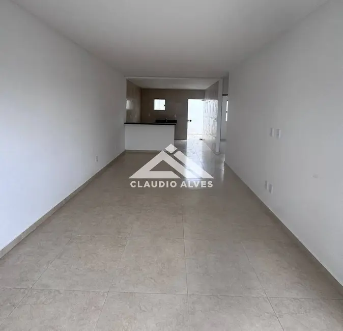 Foto 2 de Casa com 2 quartos à venda, 125m2 em Feira De Santana - BA