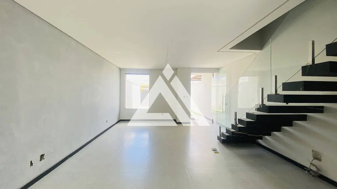 Foto 4 de Casa com 3 quartos para alugar, 154m2 em Feira De Santana - BA