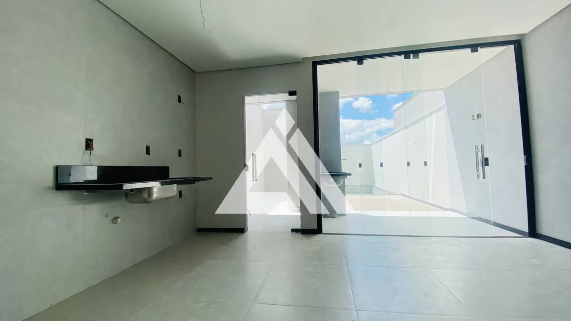 Foto 8 de Casa com 3 quartos para alugar, 154m2 em Feira De Santana - BA