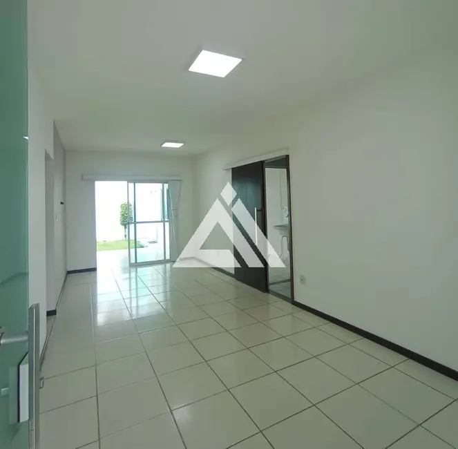 Foto 3 de Casa de Condomínio com 3 quartos para alugar, 90m2 em Feira De Santana - BA