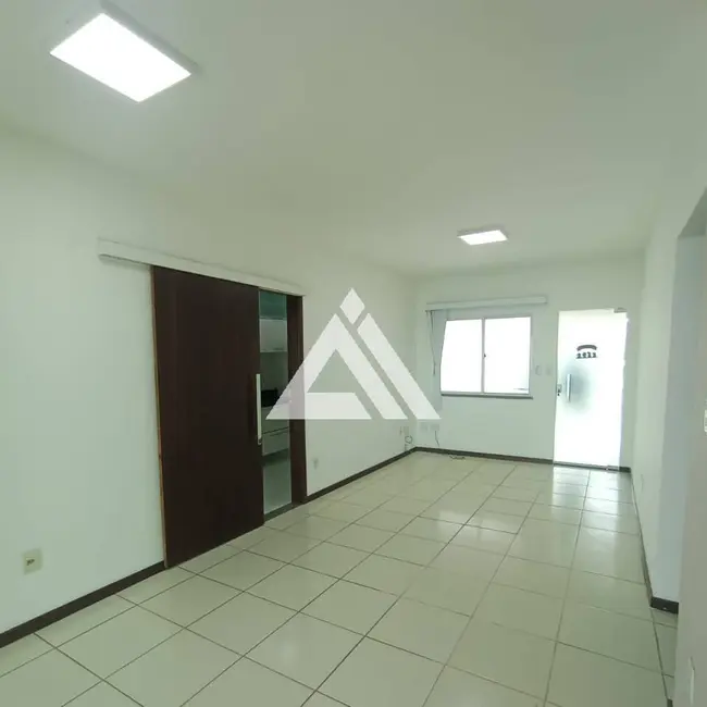 Foto 4 de Casa de Condomínio com 3 quartos para alugar, 90m2 em Feira De Santana - BA
