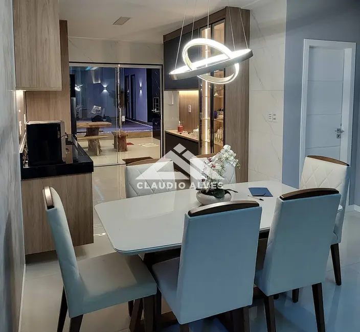 Foto 4 de Casa com 2 quartos à venda, 150m2 em Feira De Santana - BA