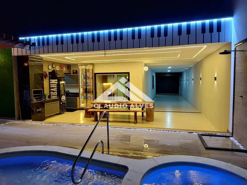 Foto 1 de Casa com 2 quartos à venda, 150m2 em Feira De Santana - BA