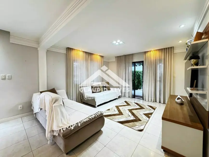 Foto 8 de Casa de Condomínio com 4 quartos à venda, 378m2 em Lauro De Freitas - BA