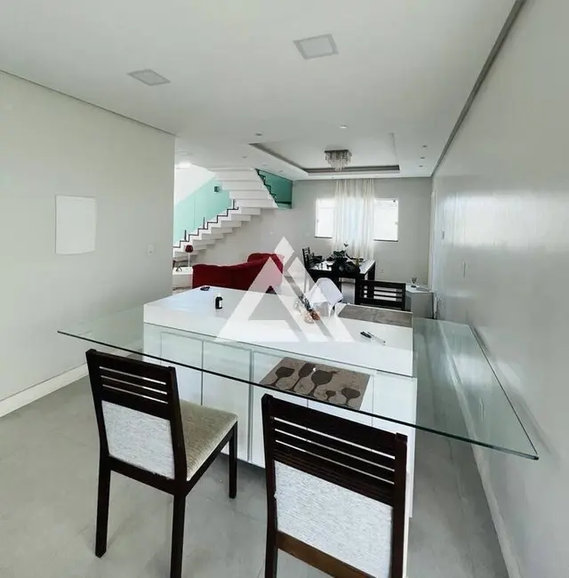 Foto 3 de Casa de Condomínio com 4 quartos à venda, 220m2 em Feira De Santana - BA