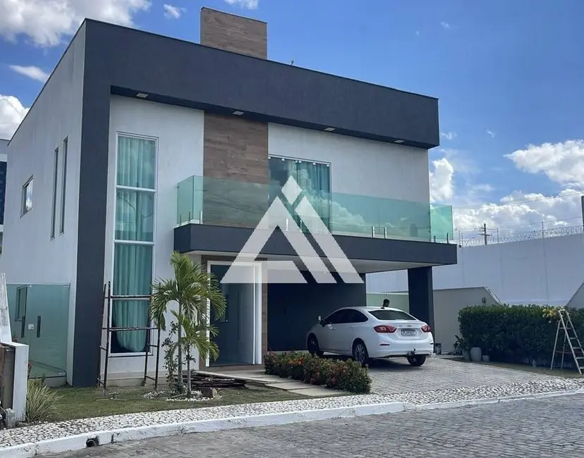 Foto 1 de Casa de Condomínio com 4 quartos à venda, 220m2 em Feira De Santana - BA