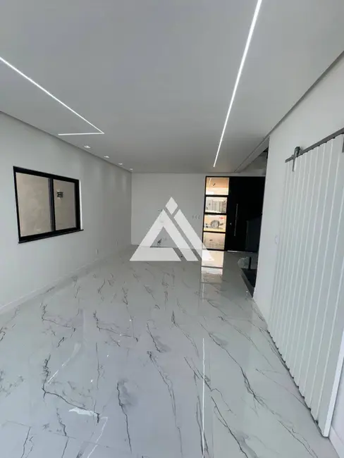 Casa de Condomínio com 5 quartos à venda, 200m2 em Feira De Santana - BA - imagem 6 Foto 6 de Casa de Condomínio com 5 quartos à venda, 200m2 em Feira De Santana - BA