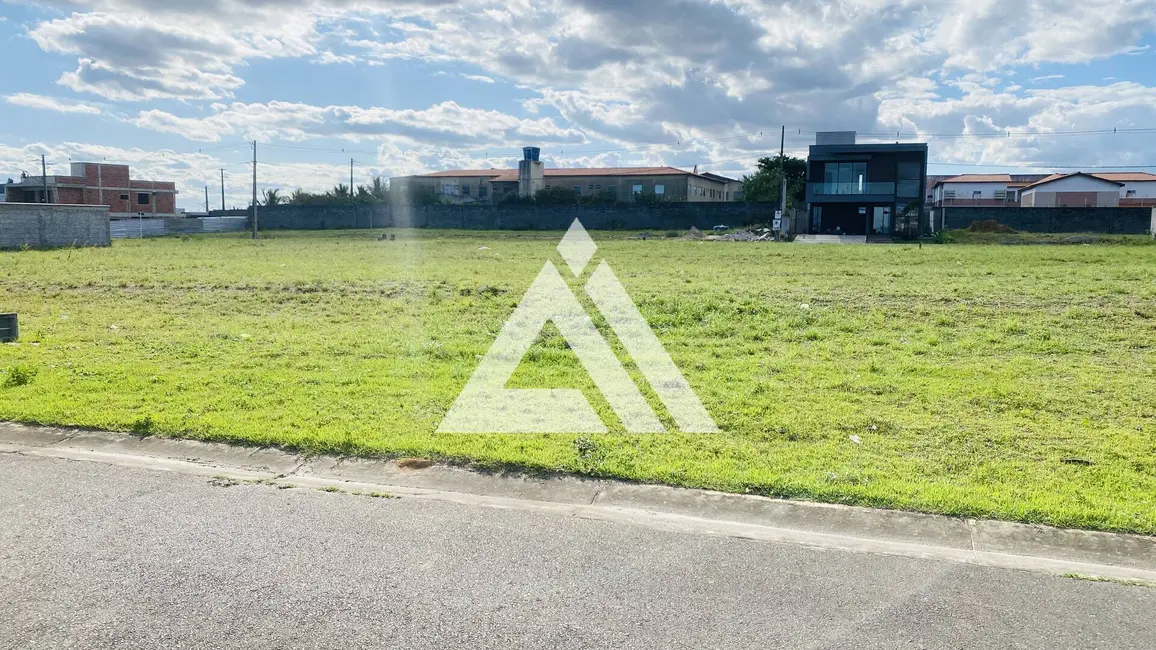Foto 3 de Casa com 4 quartos à venda, 353m2 em Feira De Santana - BA