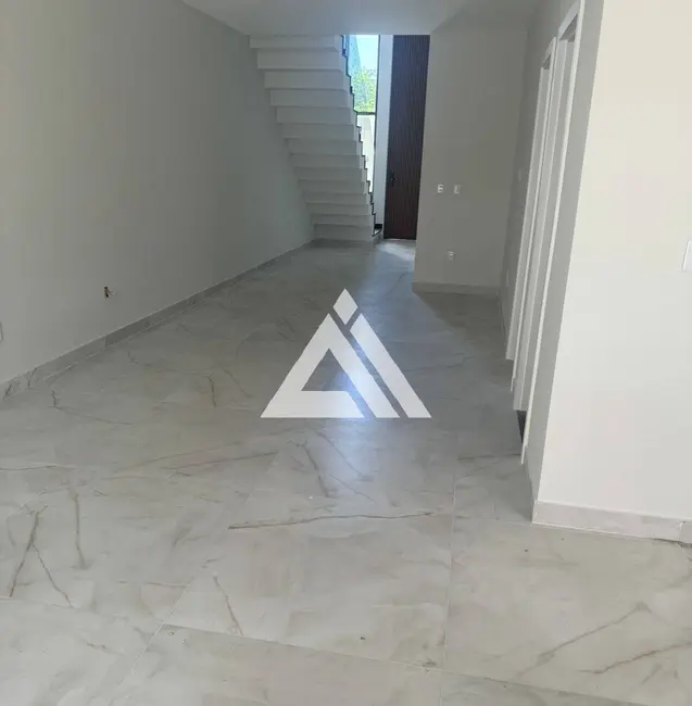 Foto 4 de Casa com 4 quartos à venda, 191m2 em Feira De Santana - BA