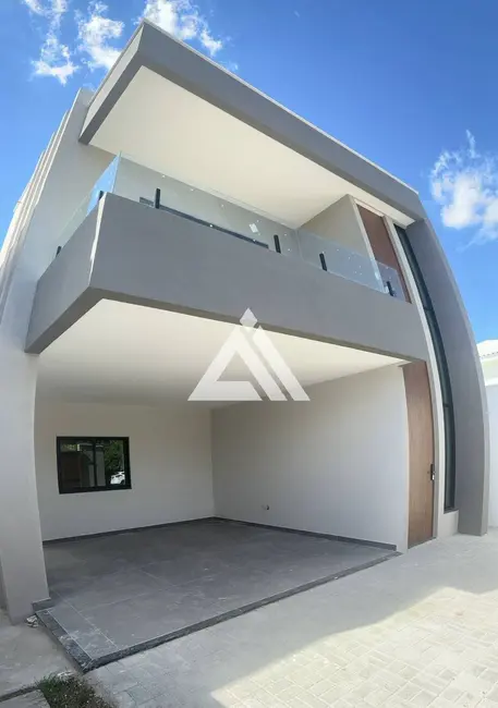 Foto 2 de Casa com 4 quartos à venda, 191m2 em Feira De Santana - BA