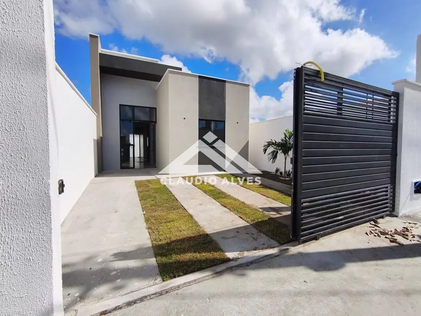 Foto 1 de Casa com 2 quartos à venda, 72m2 em Feira De Santana - BA