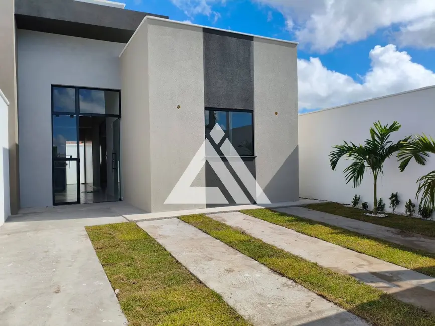 Foto 2 de Casa com 2 quartos à venda, 72m2 em Feira De Santana - BA