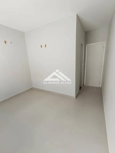 Foto 7 de Casa com 2 quartos à venda, 72m2 em Feira De Santana - BA
