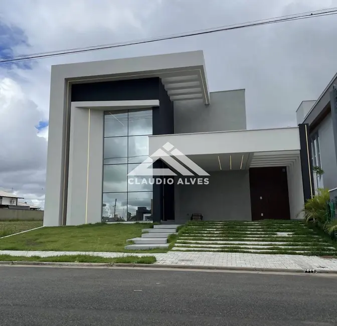 Casa de Condomínio com 3 quartos à venda, 302m2 em Feira De Santana - BA - imagem 1 Foto 1 de Casa de Condomínio com 3 quartos à venda, 302m2 em Feira De Santana - BA