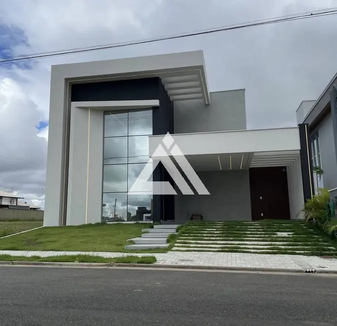 Foto 1 de Casa de Condomínio com 3 quartos à venda, 302m2 em Feira De Santana - BA