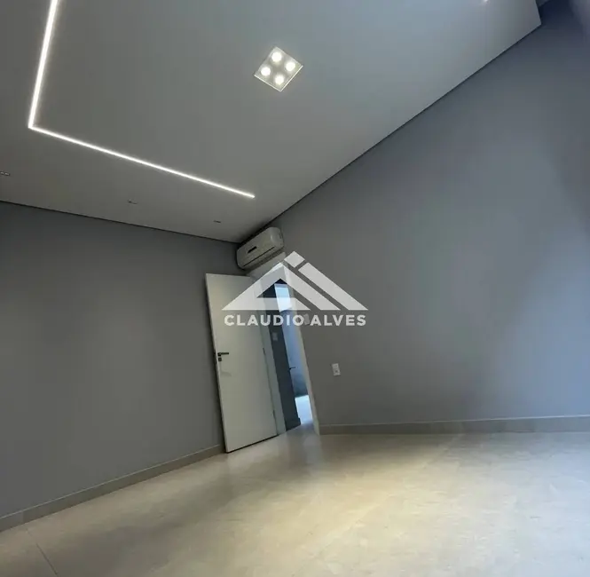 Casa de Condomínio com 3 quartos à venda, 302m2 em Feira De Santana - BA - imagem 6 Foto 6 de Casa de Condomínio com 3 quartos à venda, 302m2 em Feira De Santana - BA