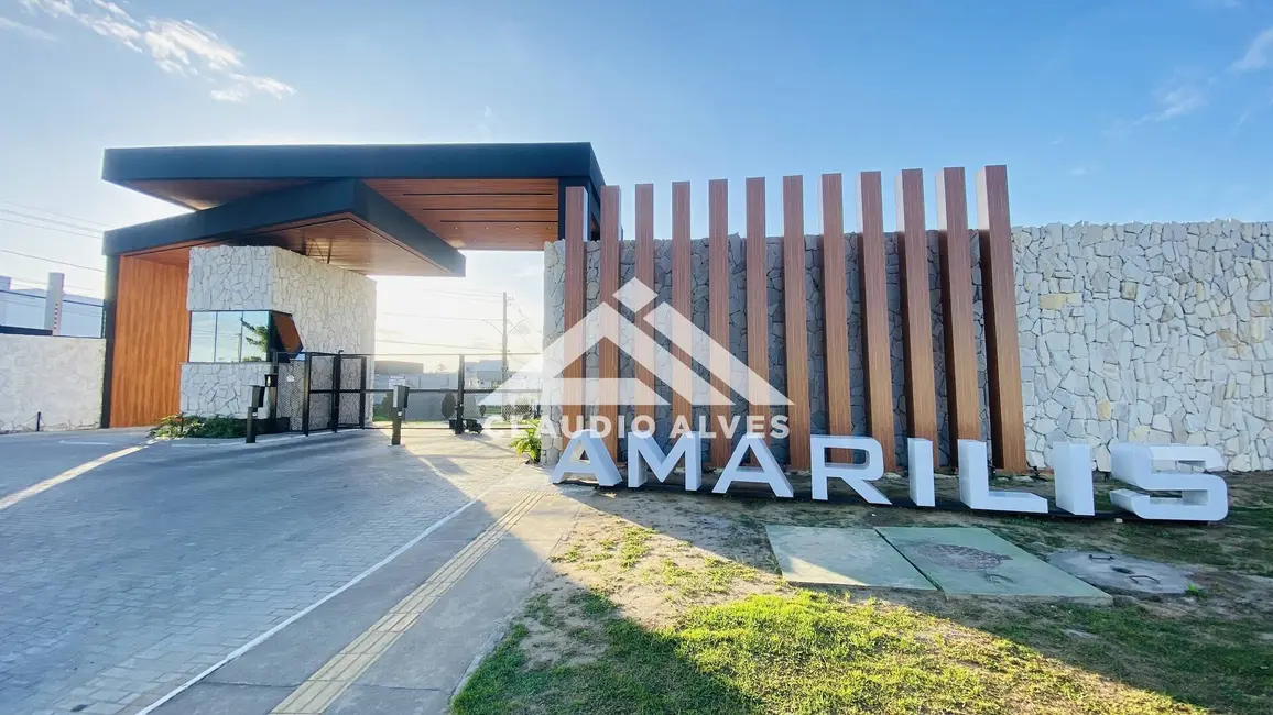 Foto 2 de Terreno / Lote à venda, 354m2 em Feira De Santana - BA