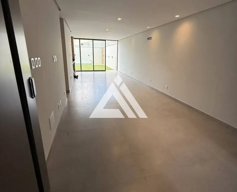 Foto 7 de Casa com 4 quartos à venda, 207m2 em Feira De Santana - BA