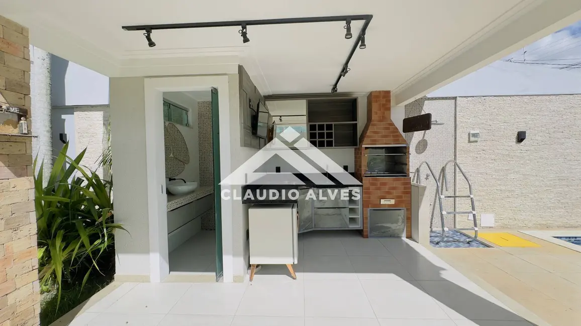Foto 6 de Casa com 4 quartos à venda, 300m2 em Feira De Santana - BA